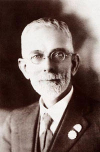 William Pender, Founding Editor, The Australasian Beekeeper