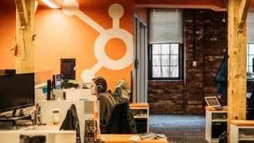 HubSpot releases COVID-19 sales metric benchmarks